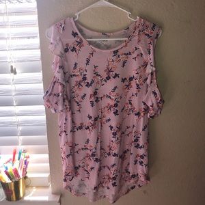 2/$25 FLORAL LILAC TOP